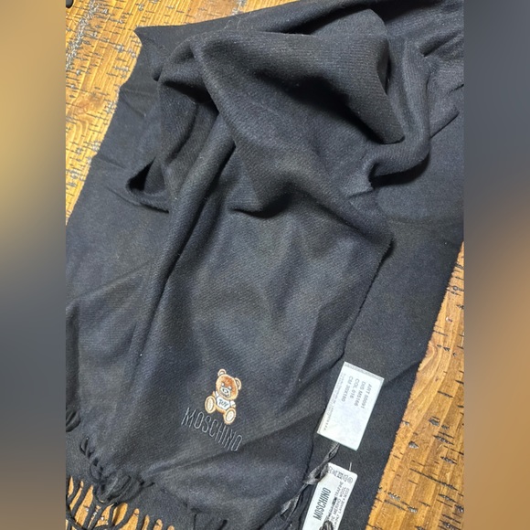 Moschino Accessories - Moschino Teddy Bear wool scarf